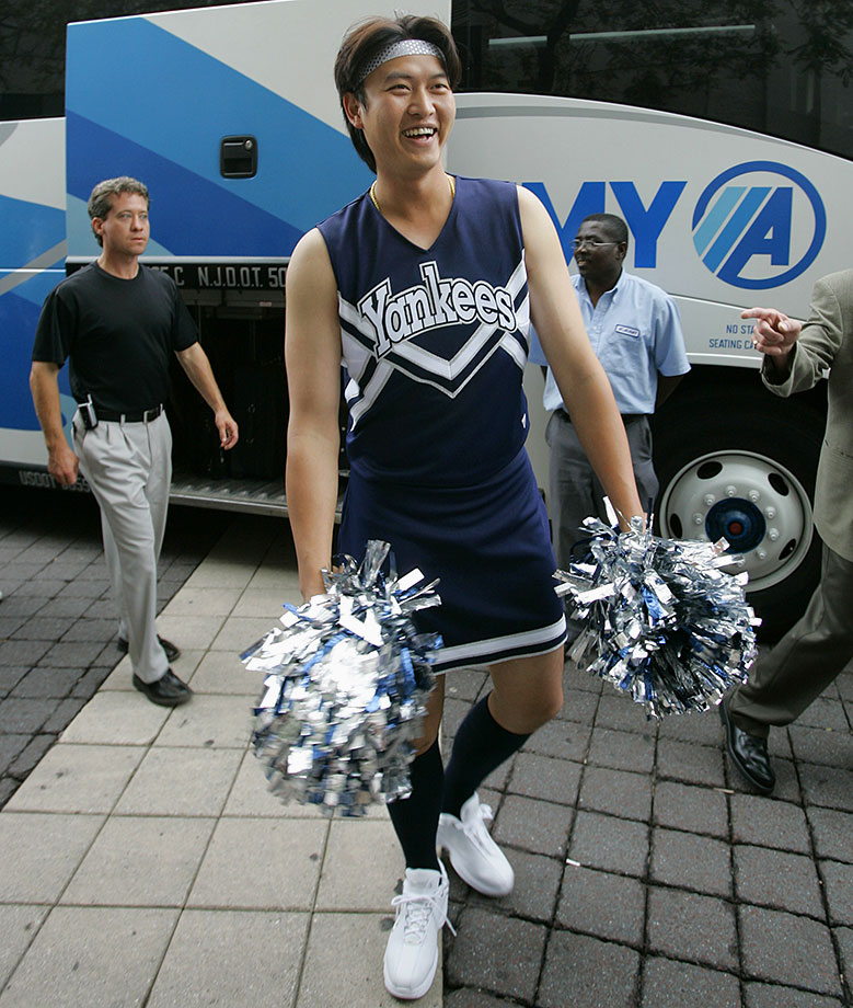 2005-Chien-Ming-Wang-rookie-hazing